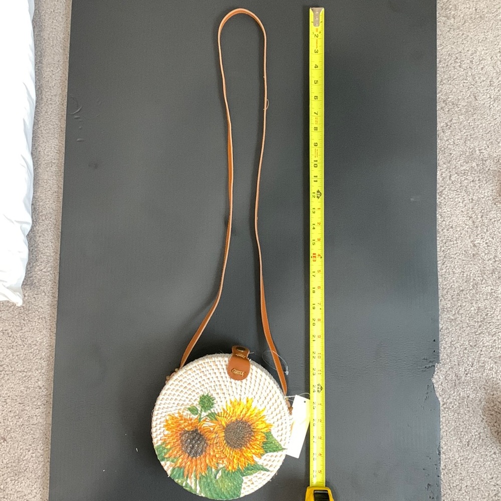 Sunflower round purse